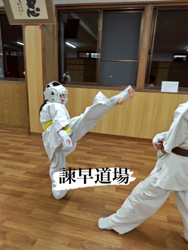 【諫早道場】
みんなで楽しく稽古しております(^^)

お問い合わせも多く見学や体験も随時募集しています。
☆☆☆☆☆☆☆☆☆☆☆☆☆
【長崎地区】
小菅道場　　　　(火)(土)18:30〜21:30
油木道場　　　　(水)  19:15〜21:00
横尾道場　　　　(金)  19:30〜21:30
矢上道場　　　　(金)  19:20〜21:00

【県北地区】
もみじが丘道場　(月)  19:15〜21:00
佐々道場　　　　(月)(木) 19:15〜21:00
名切道場　　　　(水)  19:15〜21:00
三川内道場　　　(木)  19:15〜21:00
相浦道場 ............(金)  19:00〜21:00

【県央地区】
諫早道場　　　　(月)(木)18:40〜20:40
喜々津道場　　　(水)18:30〜21:00
大村道場　　　　(水)19:00〜20:30

【島原地区】
島原道場　　　　(月)19:00〜21:00
深江道場 ............(火)(金)20:00〜21:30

見学や体験お待ちしております。

#極真カラテ #極真 #新極真会 #長崎 #佐世保 #諫早 #大村 #島原 #東長崎 #長崎空手 #諫早空手 #佐世保空手 #長崎県立大学 #長崎大学 #総合科学大学  #佐世保実業  #長崎習い事 #初心者大歓迎 #大人の習い事 #大村空手#フルコンタクト空手 #喜々津空手#諫早空手#小菅#油木#横尾#矢上空手#長崎習い事 
#shinkyokushinkai
#shinkyokushinkarate