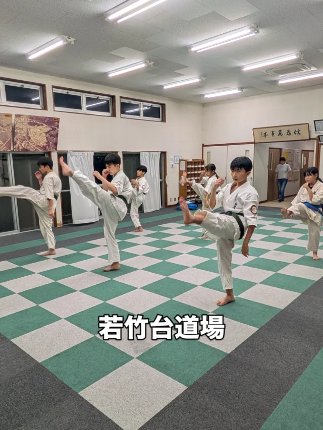 【若竹台・佐々道場】
それぞれ稽古頑張ってます(^^)

お問い合わせも多く見学や体験も随時募集しています。
☆☆☆☆☆☆☆☆☆☆☆☆☆
【長崎地区】
小菅道場　　　　(火)(土)18:40〜20:40
油木道場　　　　(水)  19:15〜21:00
横尾道場　　　　(金)  19:30〜21:30
矢上道場　　　　(金)  19:20〜21:00

【県北地区】
若竹台道場　　　(月)  19:15〜21:00
佐々道場　　　　(月)(木) 19:15〜21:00
名切道場　　　　(水)  19:15〜21:00
三川内道場　　　(木)  19:15〜21:00
相浦道場 ............(金)  19:00〜21:00

【県央地区】
諫早道場　　　　(月)(木)18:40〜20:40
喜々津道場　　　(水)18:30〜21:00
大村道場　　　　(水)19:00〜20:30

【島原地区】
島原道場　　　　(月)19:00〜21:00
深江道場 ............(火)(金)20:00〜21:30

見学や体験お待ちしております。
 #長崎 #新極真会 #空手#長崎空手#佐世保